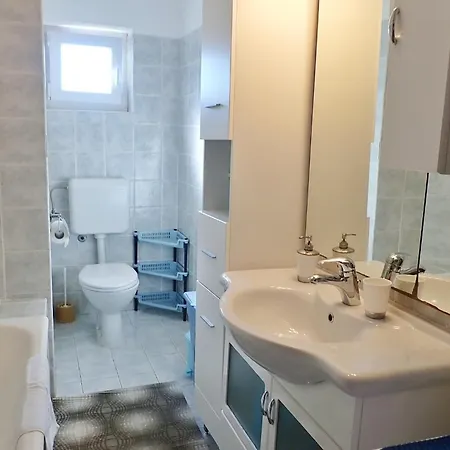 Apartamento With Parking Space Posedarje, Novigrad - 25411 Posedarje